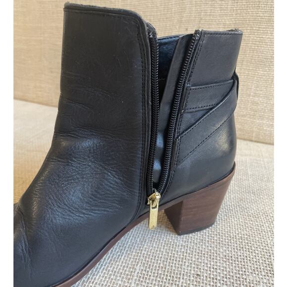 Sam Edelman "Marlene" Black Leather Buckle Round Toe Ankle Booties Size 9.5 M - Picture 4 of 10